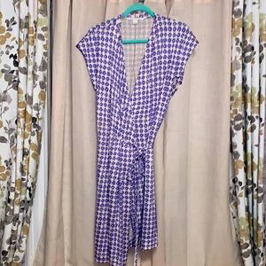 Diane con Furstenberg wrap dress, periwinkle pattern. Size 12